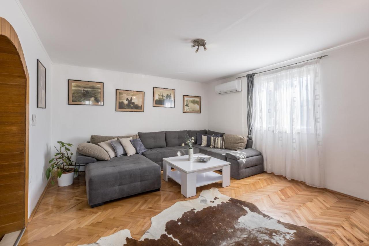 Boban Sunny Apartment โซลิน ภายนอก รูปภาพ